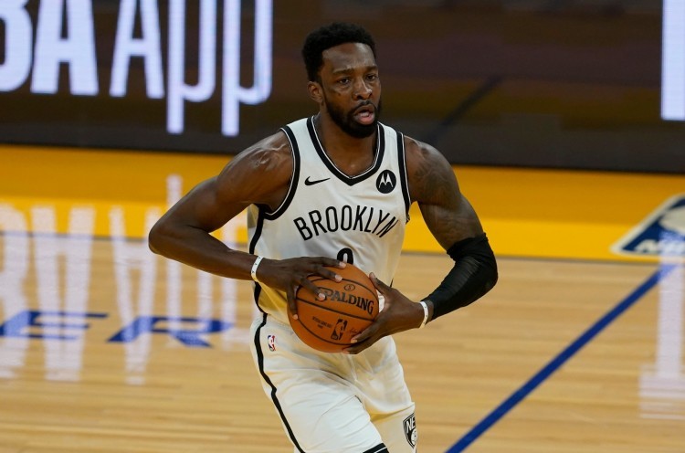  都灵主教练战术失误赛后主动承担责任  