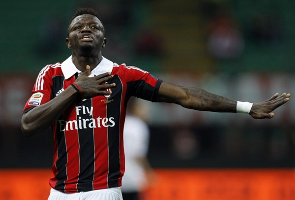  法兰克福新帅首战告捷，日本球员助攻制胜  