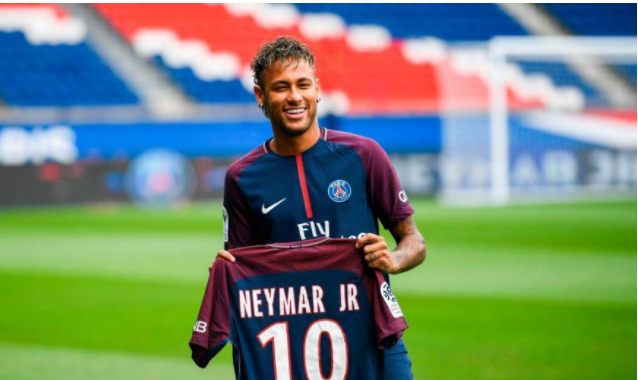  法甲边路突破成制胜法宝，科雷尔助攻帽子戏法导演大胜